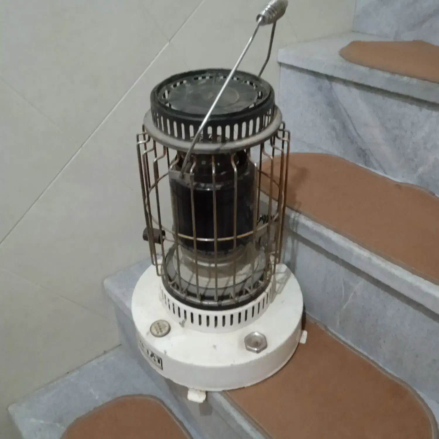 چراغ نفتی|لامپ و چراغ|همدان, |دیوار