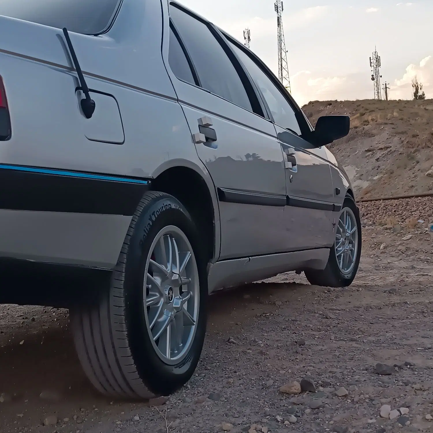 405|خودرو سواری و وانت|تبریز, |دیوار