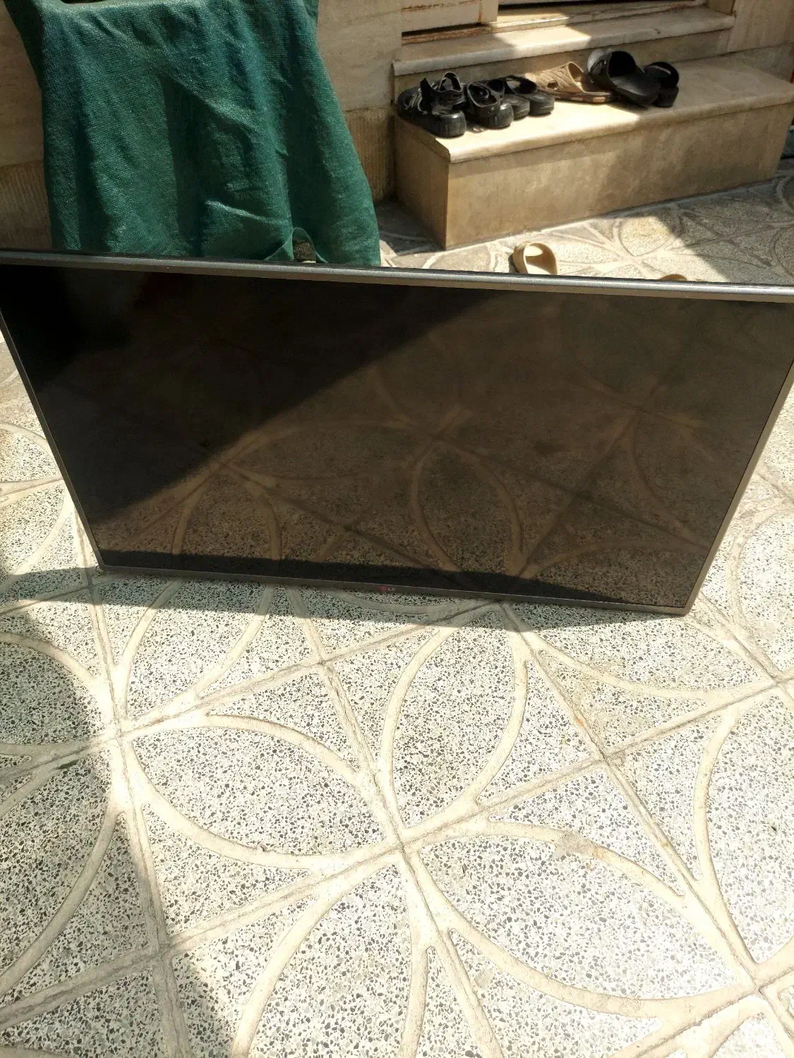 تلوزیون LED / LG|تلویزیون و پروژکتور|شیراز, قلعه نو|دیوار
