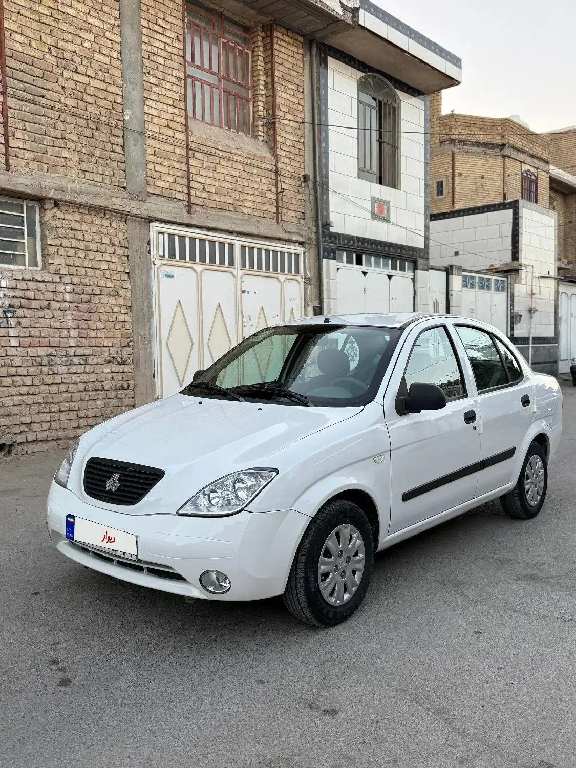 تیبا صندوقدار مدل ۹۸|خودرو سواری و وانت|مرودشت, بیست متری بیمارستان|دیوار