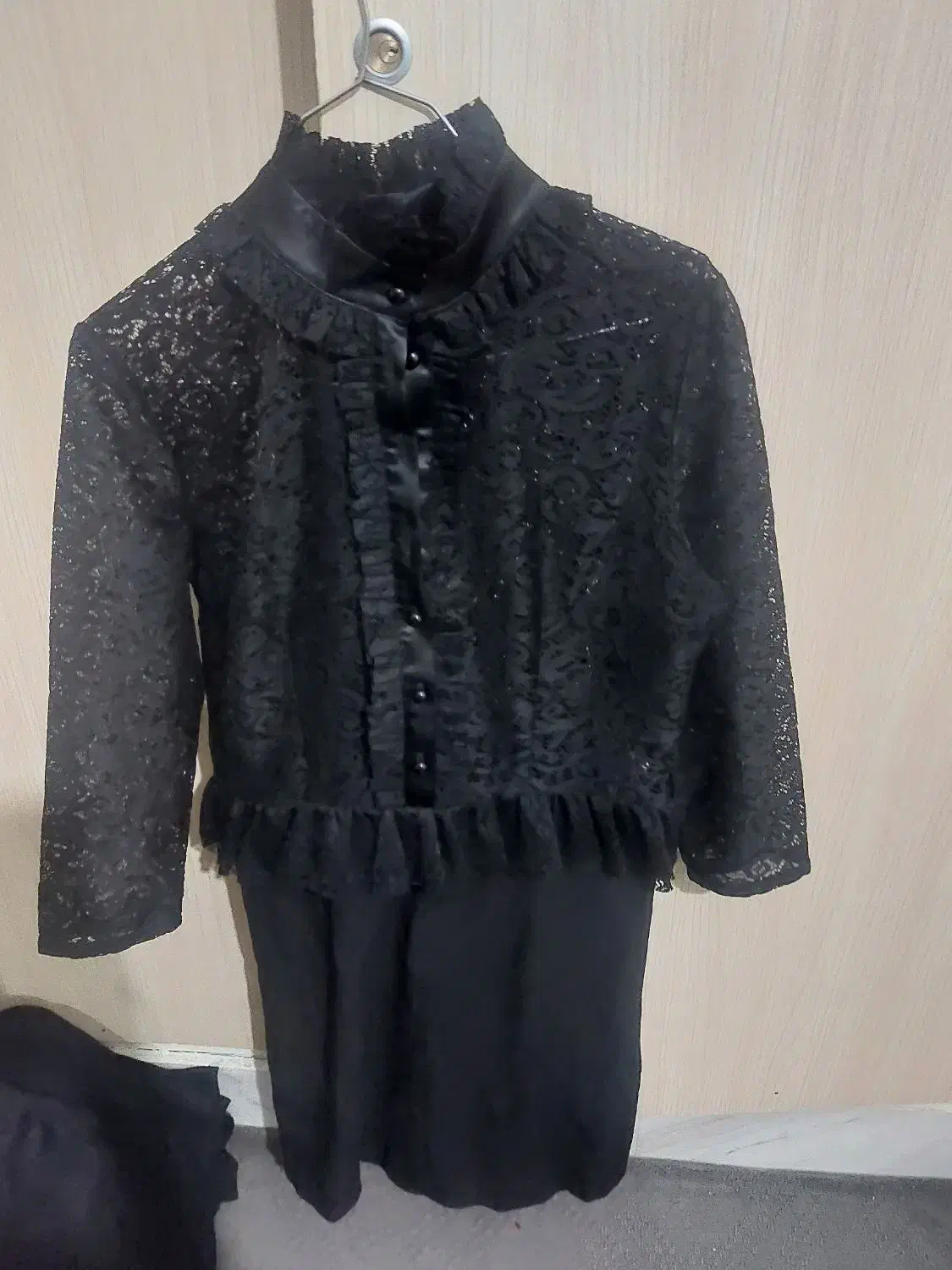 لباس در حد نو|لباس|ساوه, |دیوار