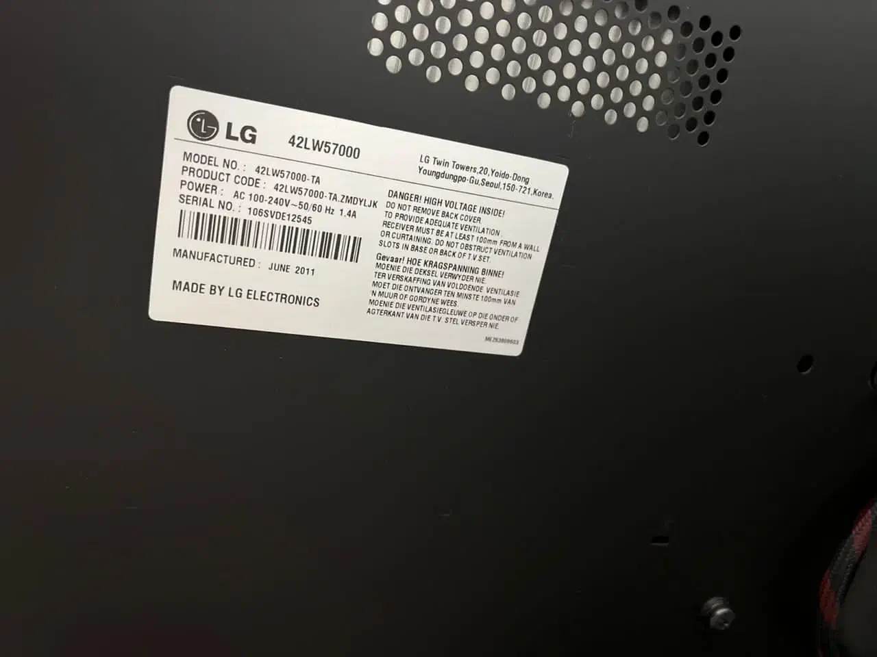 تلویزیون LED سه بعدی برند LG|تلویزیون و پروژکتور|اندیشه, اندیشه فاز ۱|دیوار