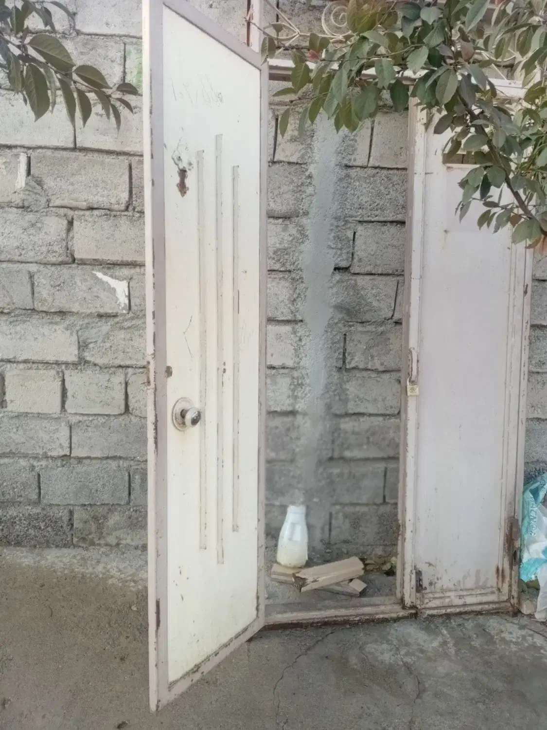 درب حیاط سالم|مصالح و تجهیزات ساختمان|مشگین شهر, |دیوار