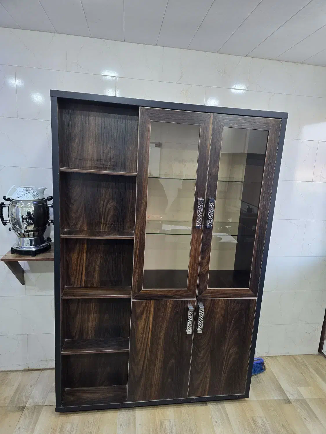 کمد ام دی اف|جاکفشی، کمد، دراور|بندر انزلی, پیل علی باغ|دیوار