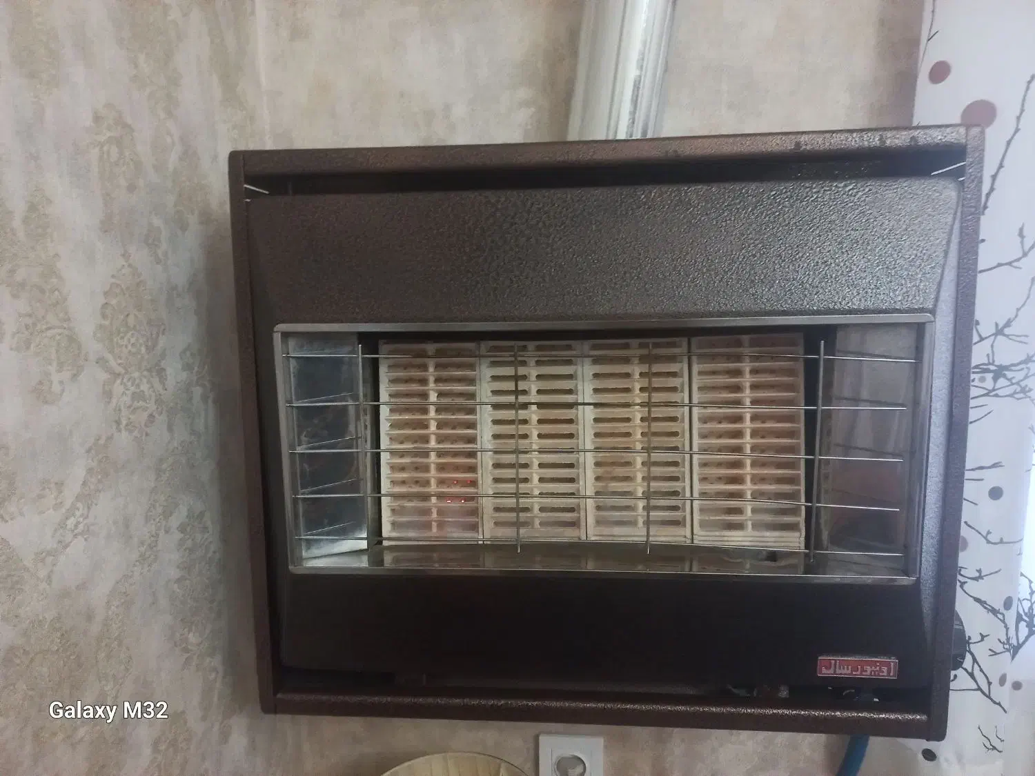 بخاری گازی برند اونیورسال اصل|بخاری، هیتر، شومینه|پاکدشت, پاکدشت (مامازند)|دیوار