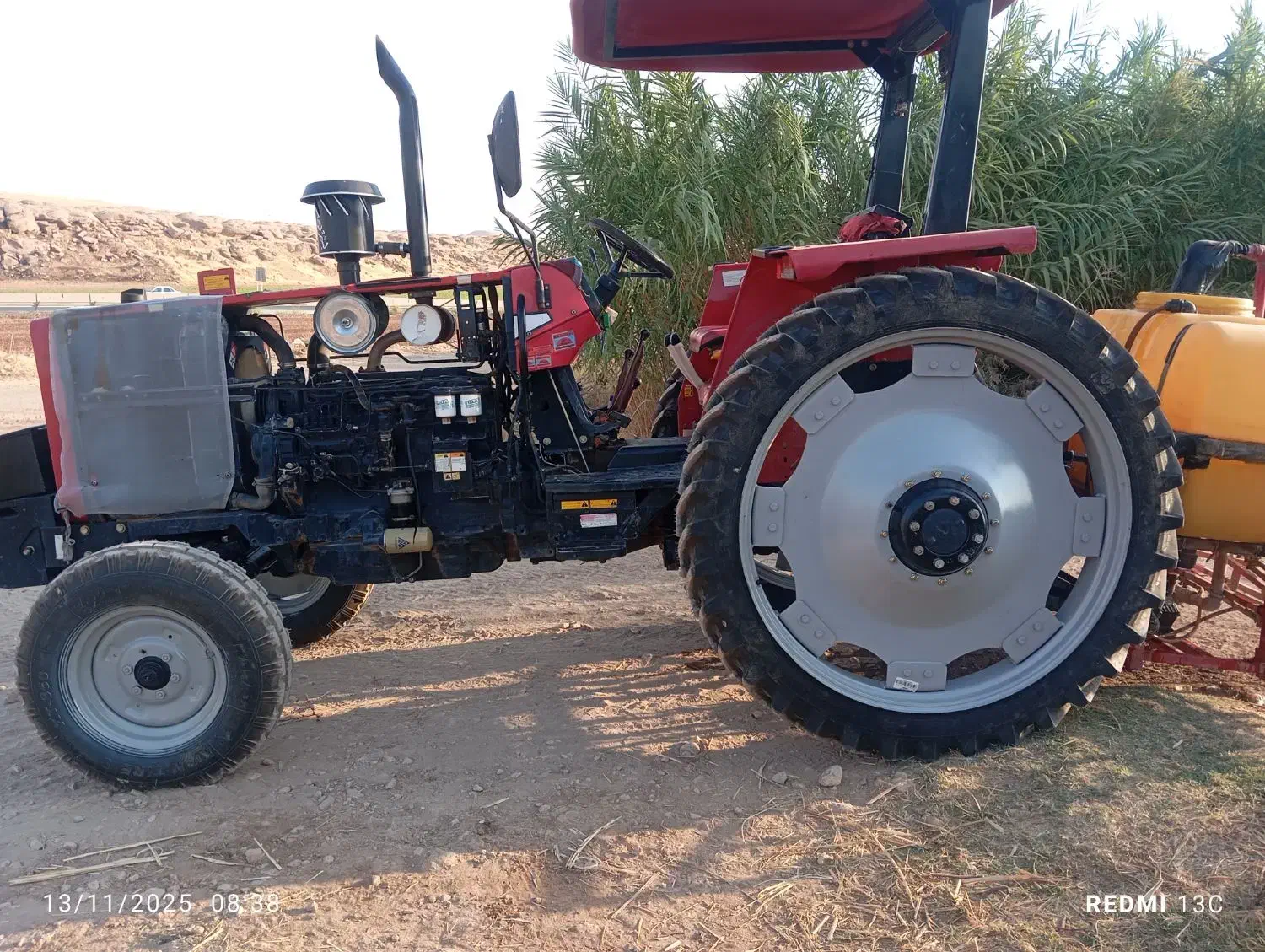 کار تراکتور|خدمات باغبانی و درختکاری|سرپل ذهاب, |دیوار