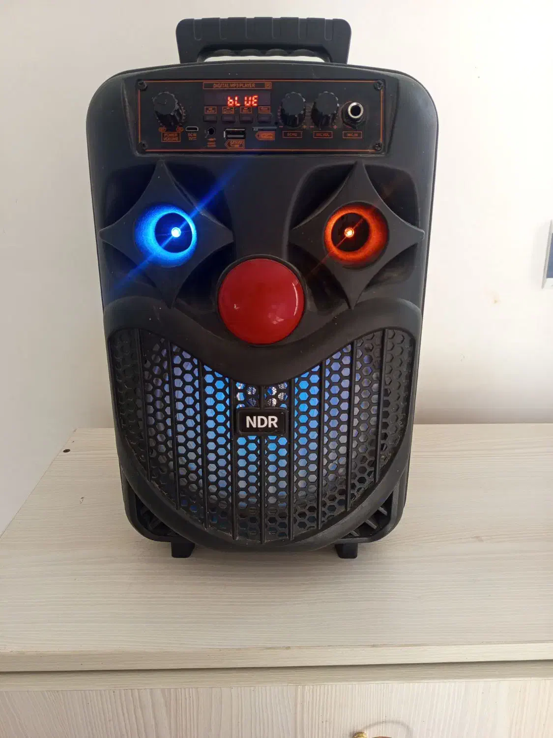 اسپیکر|سیستم صوتی خانگی|آشخانه, |دیوار