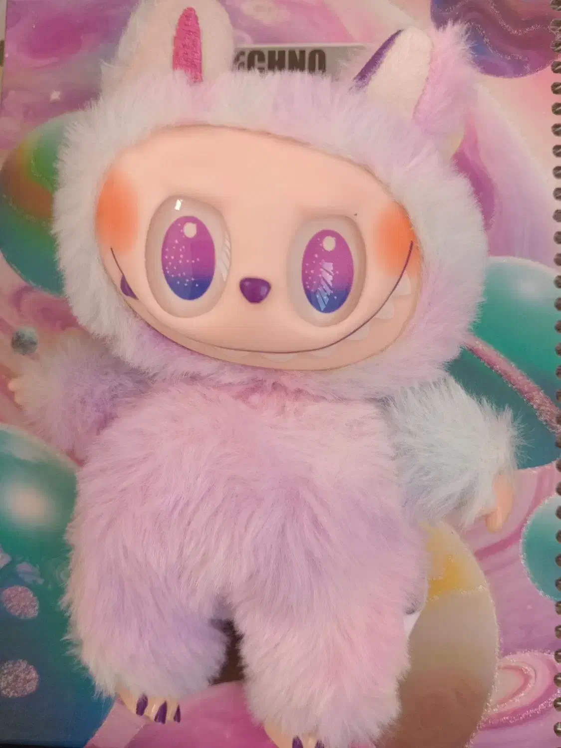 عروسک لب بو|اسباب‌بازی بچه|خوی, |دیوار