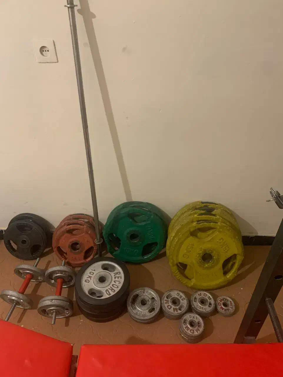 وزنه و میز پرس سینه|تجهیزات ورزشی|فارسان, |دیوار