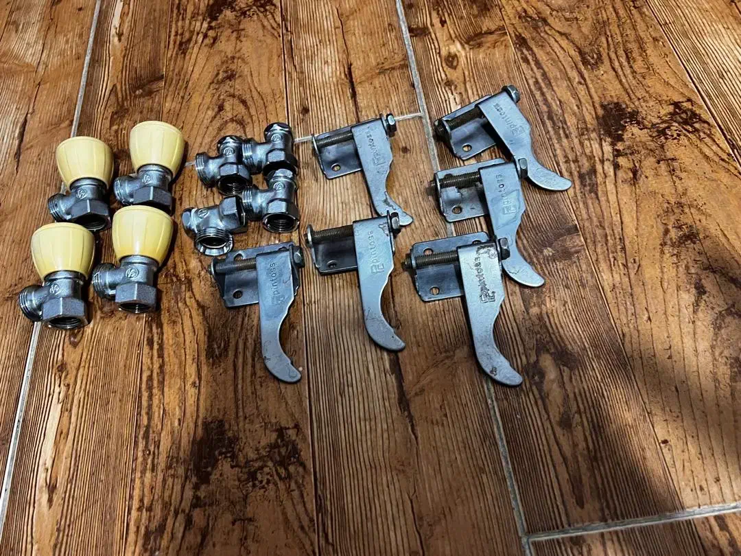 فروش شیر رادیاتور پکیج|آبگرمکن، پکیج، شوفاژ|رشت, استقامت ۲|دیوار