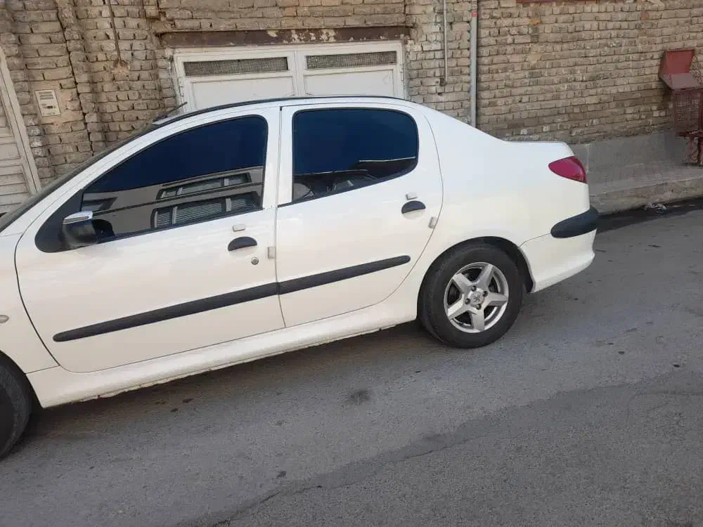 پژو ۲۰۶ وی ۸ مدل۹۳|خودرو سواری و وانت|ارومیه, |دیوار