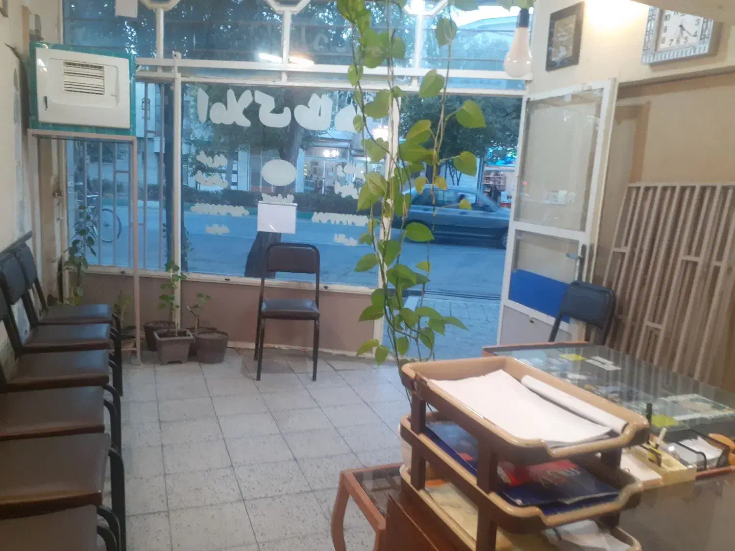 رهن واجاره مغازه تجاری|اجارهٔ مغازه و غرفه|بروجرد, |دیوار