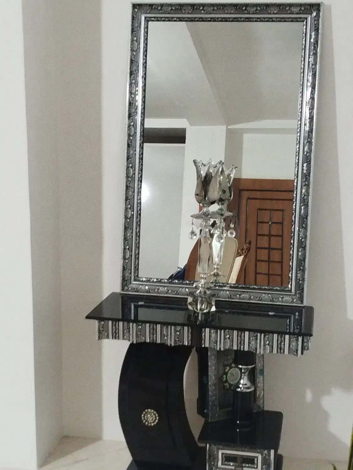 اینه وکنسول.  تخت دونفره وتشک.میزتلوزیون|مبلمان خانگی و میز عسلی|صفادشت, |دیوار