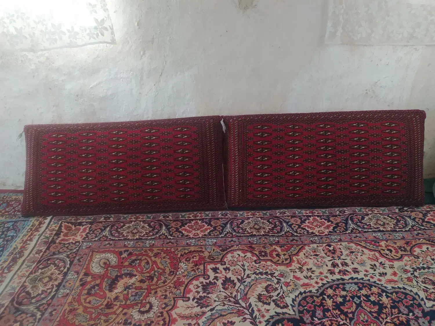 پشتی|پشتی|اراک, |دیوار