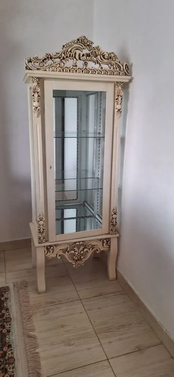 بوفه|بوفه، ویترین، کنسول|رشت, باهنر|دیوار