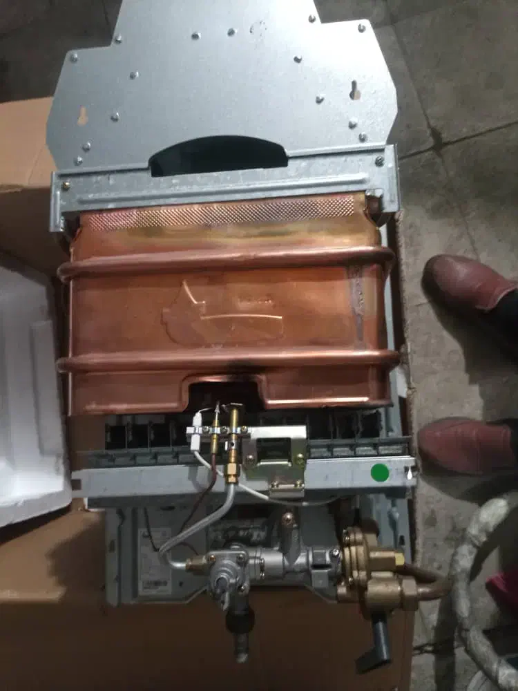 خرید گرمکن دیواری فرسوده و سالم و تعمیر|آبگرمکن، پکیج، شوفاژ|اهر, |دیوار