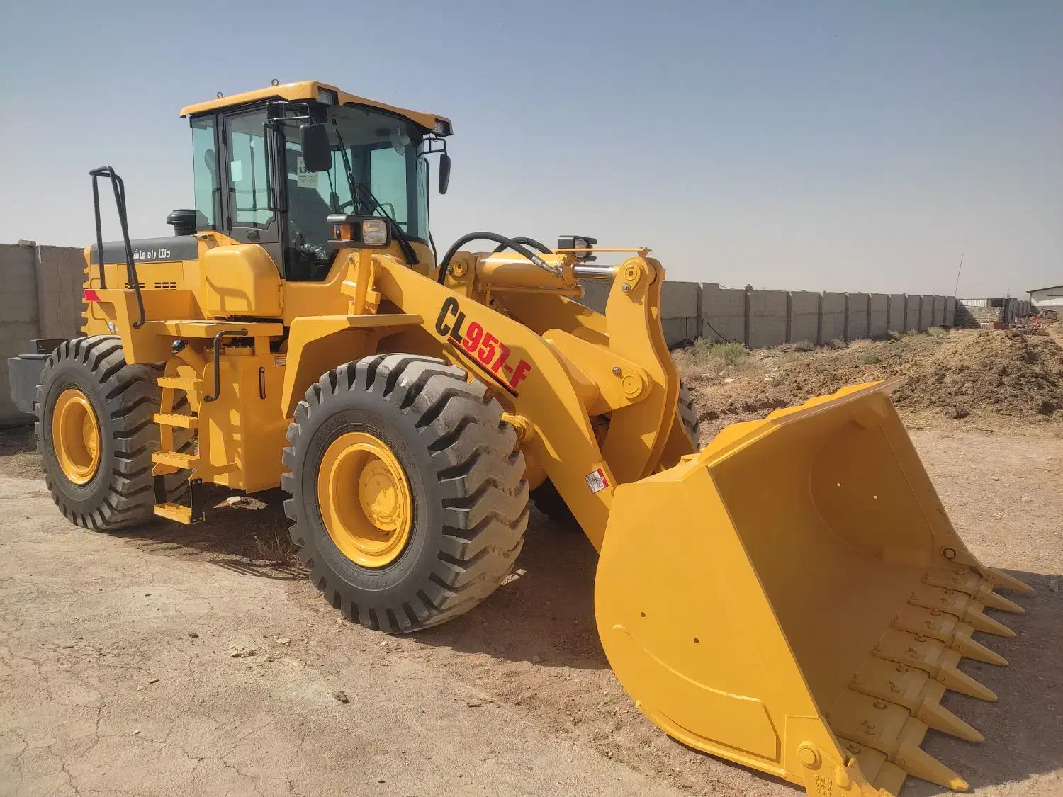 نیازمند راننده لودر|استخدام حمل و نقل|شاهین‌شهر, گزبرخوار|دیوار