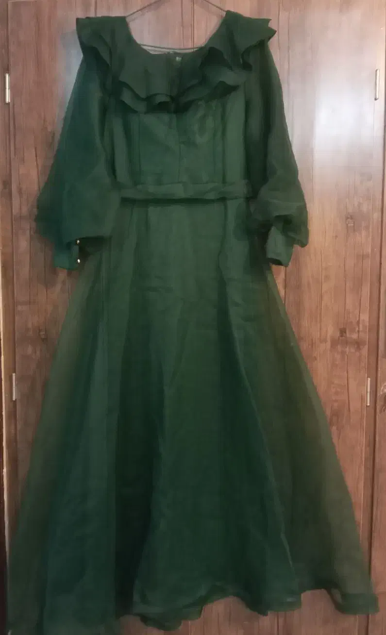 لباس مجلسی|لباس|دوگنبدان, |دیوار