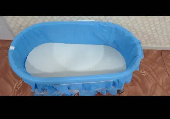 تخت نوزاد|تخت و صندلی بچه|کرمانشاه, |دیوار