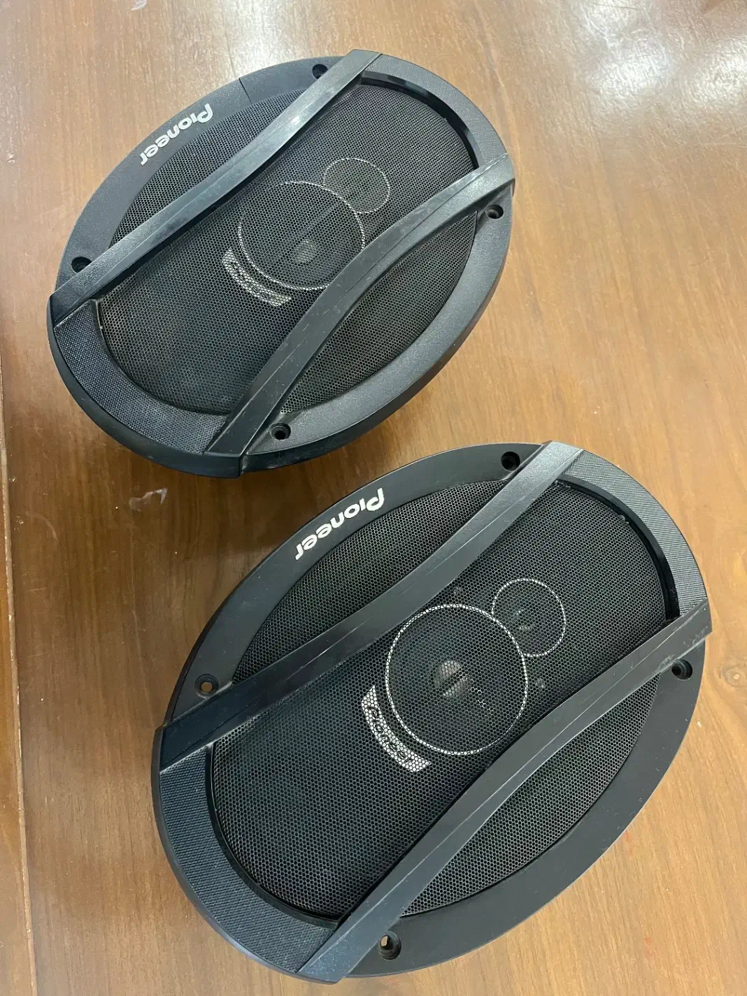 باند پایونر|قطعات یدکی و لوازم جانبی|مهاجران, |دیوار