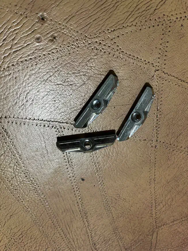 تعمیرات انواع درب و پنجره|خدمات پیشه و مهارت|شهریار, شهرک وائین|دیوار