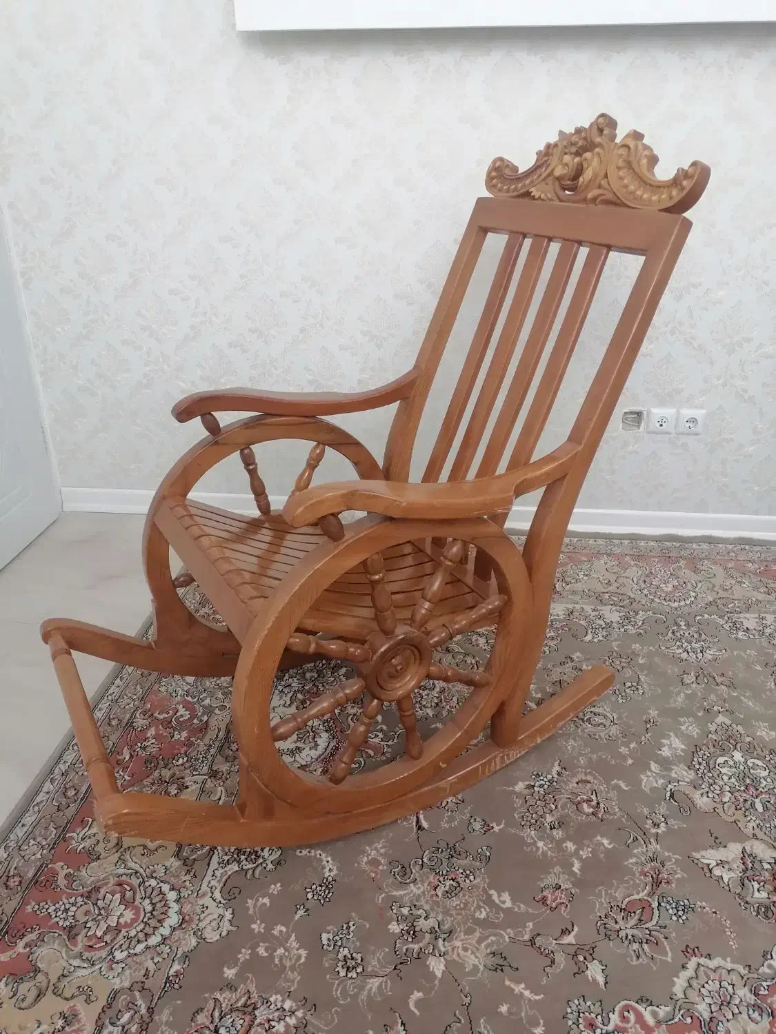 صندلی راک|صندلی و نیمکت|نیشابور, هفده شهریور|دیوار