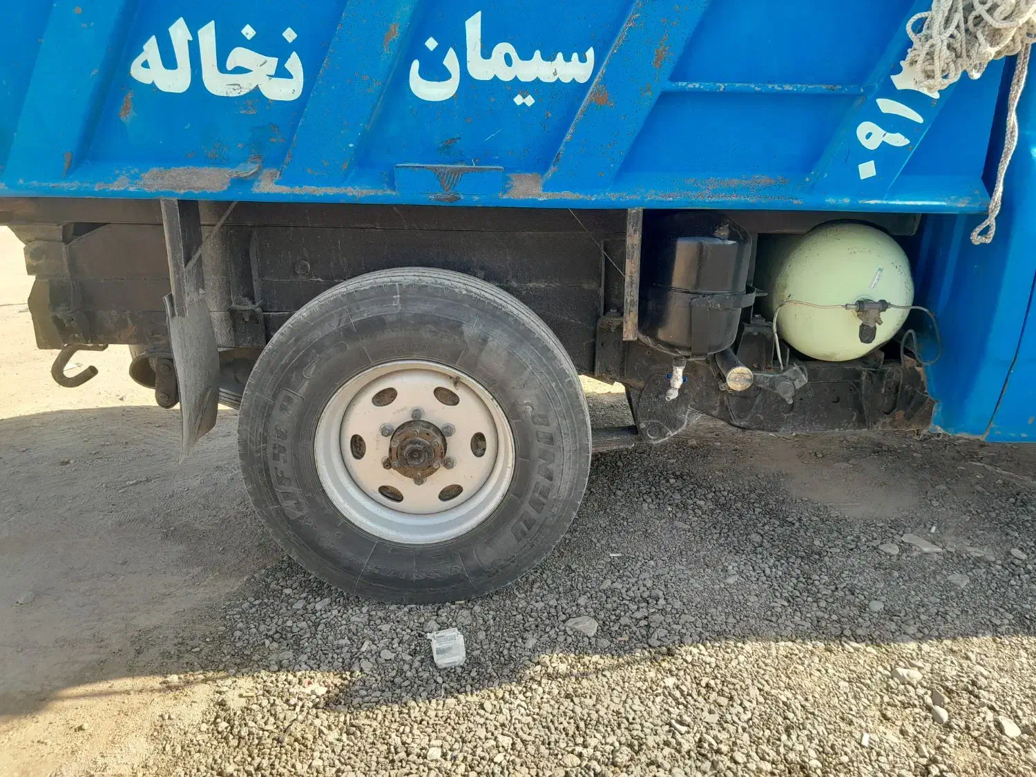 نیسان کمپرسی مدل۸۱ .|خودرو سواری و وانت|یزد, |دیوار