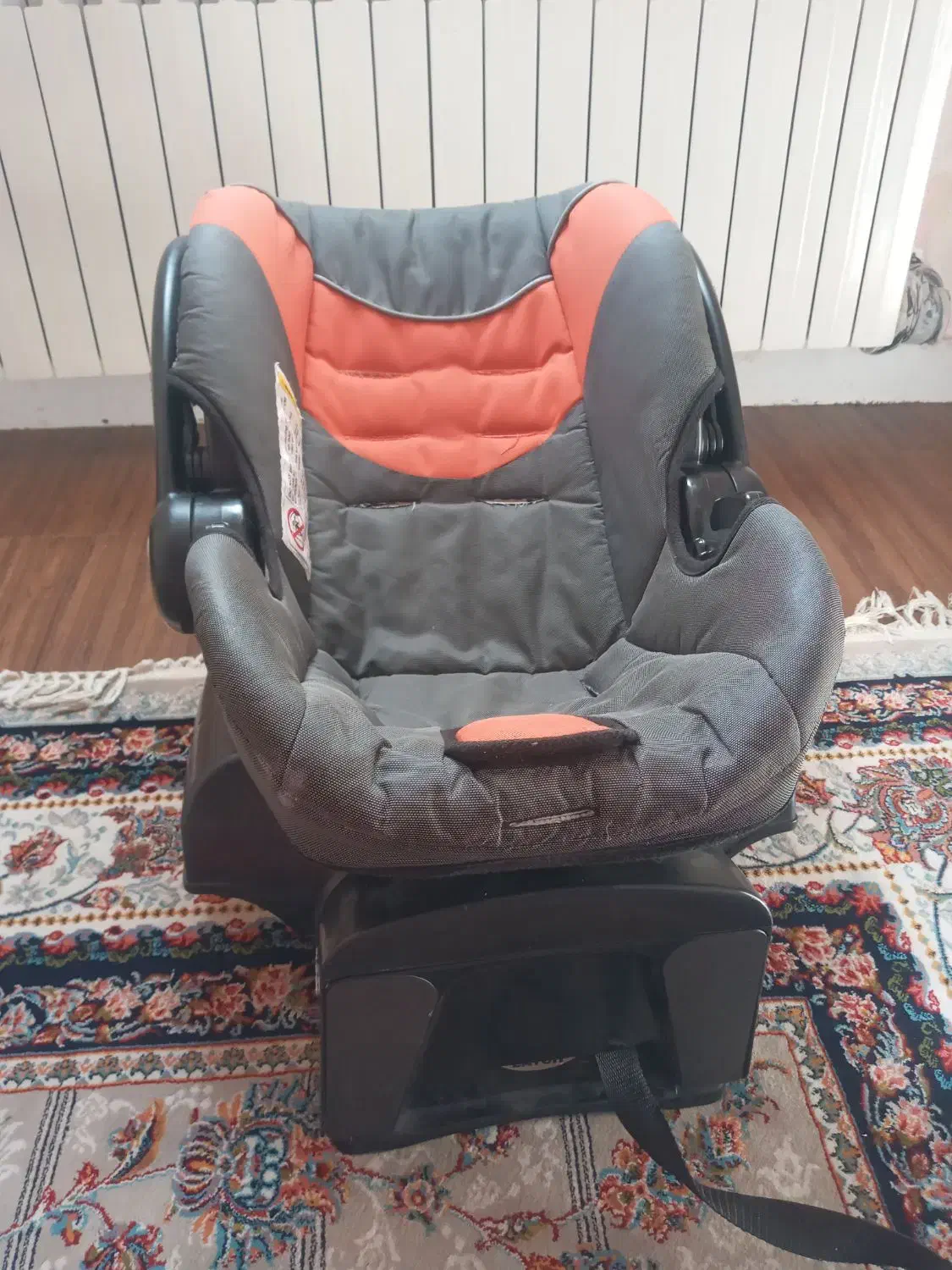 کریر|تخت و صندلی بچه|زنجان, |دیوار