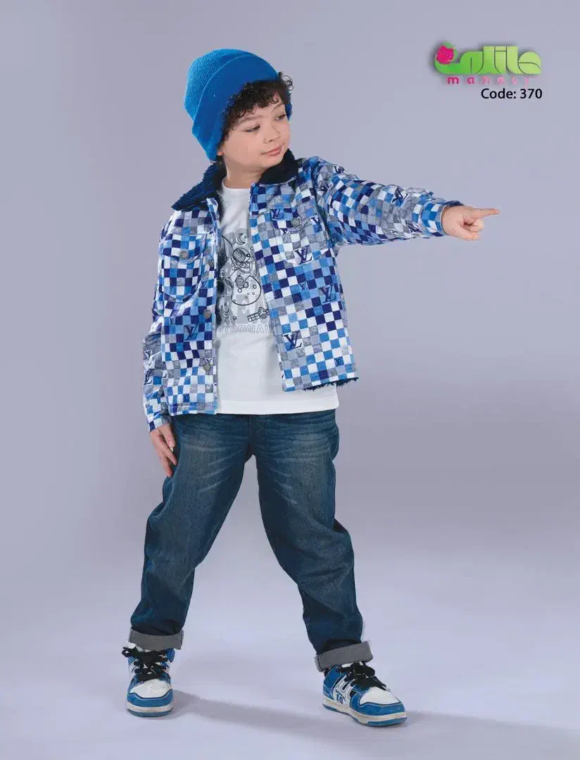 خیاط بیرون بر و داخل کارگاه وسط کار|استخدام صنعتی، فنی، مهندسی|الوند, |دیوار