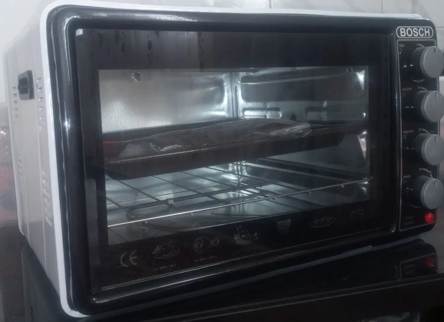 اون توستر سفید بوش|اجاق گاز و لوازم برقی پخت‌وپز|ایلام, |دیوار