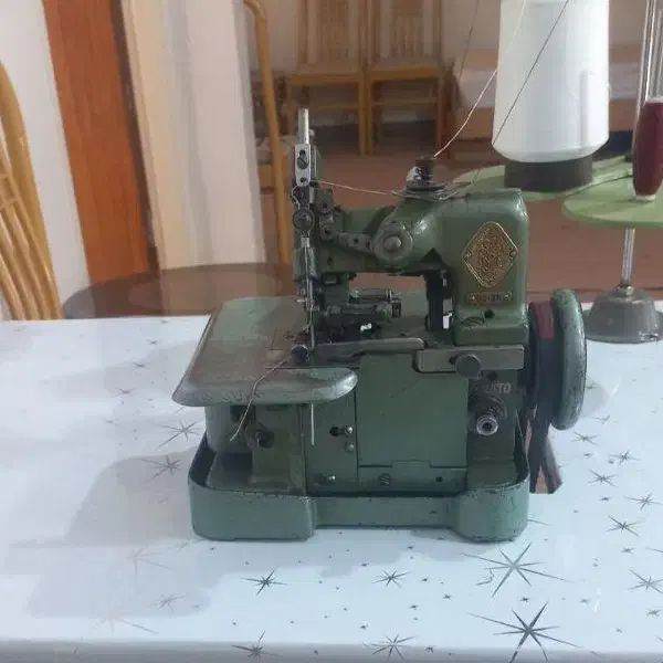 چرخ سردوز سه نخ یاماتو اصل ژاپن نیمه روغنی|چرخ خیاطی و ریسندگی|تهران, والفجر (افسریه)|دیوار