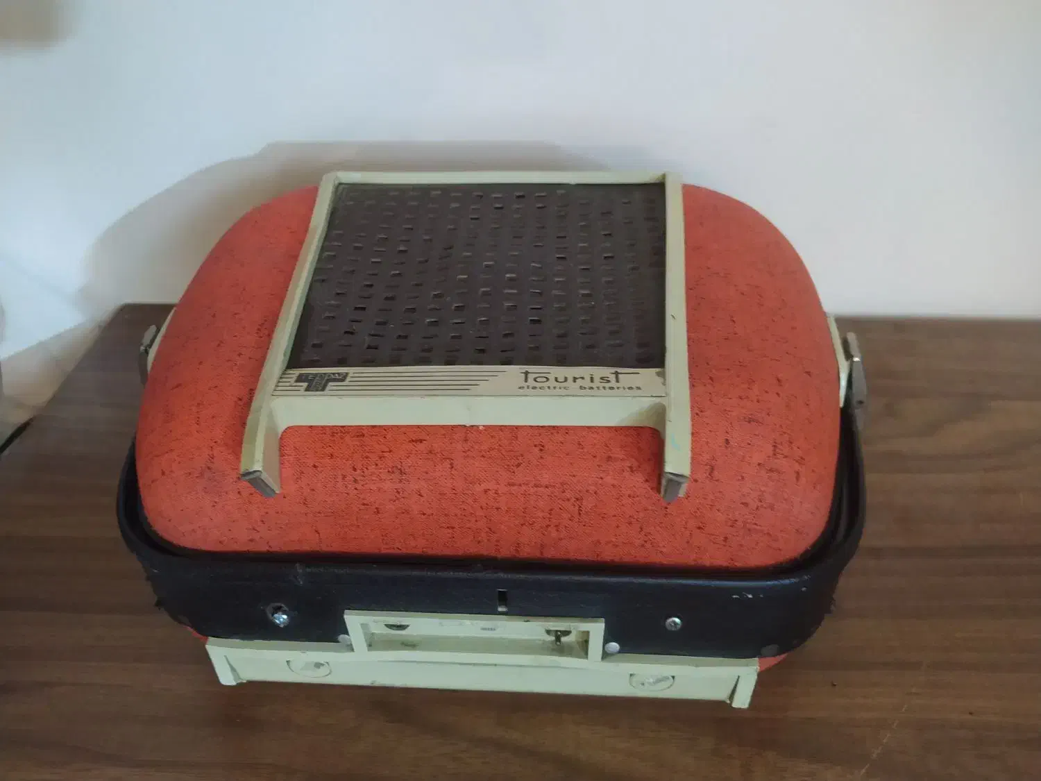 گرام تپاز در حد نو کاملا سالم آنتیک عتیقه|کلکسیون اشیاء عتیقه|مشهد, راهنمایی|دیوار