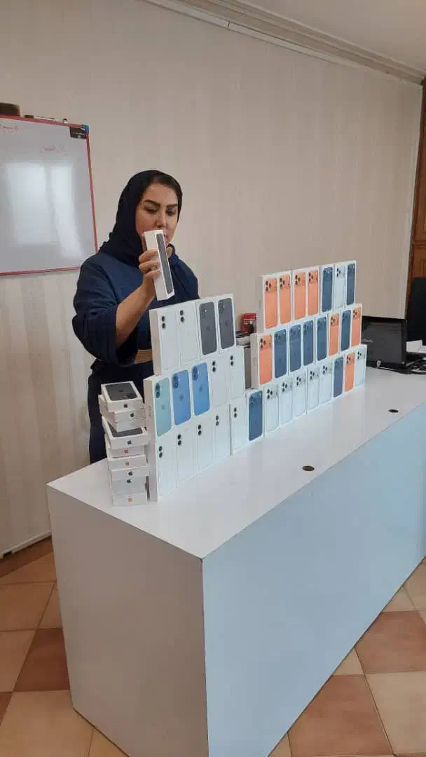 انواع برندهای لپتاپ و گوشی آیفون ۱۶ و ۱۷|رایانه همراه|هشتگرد, شهرک بعثت|دیوار