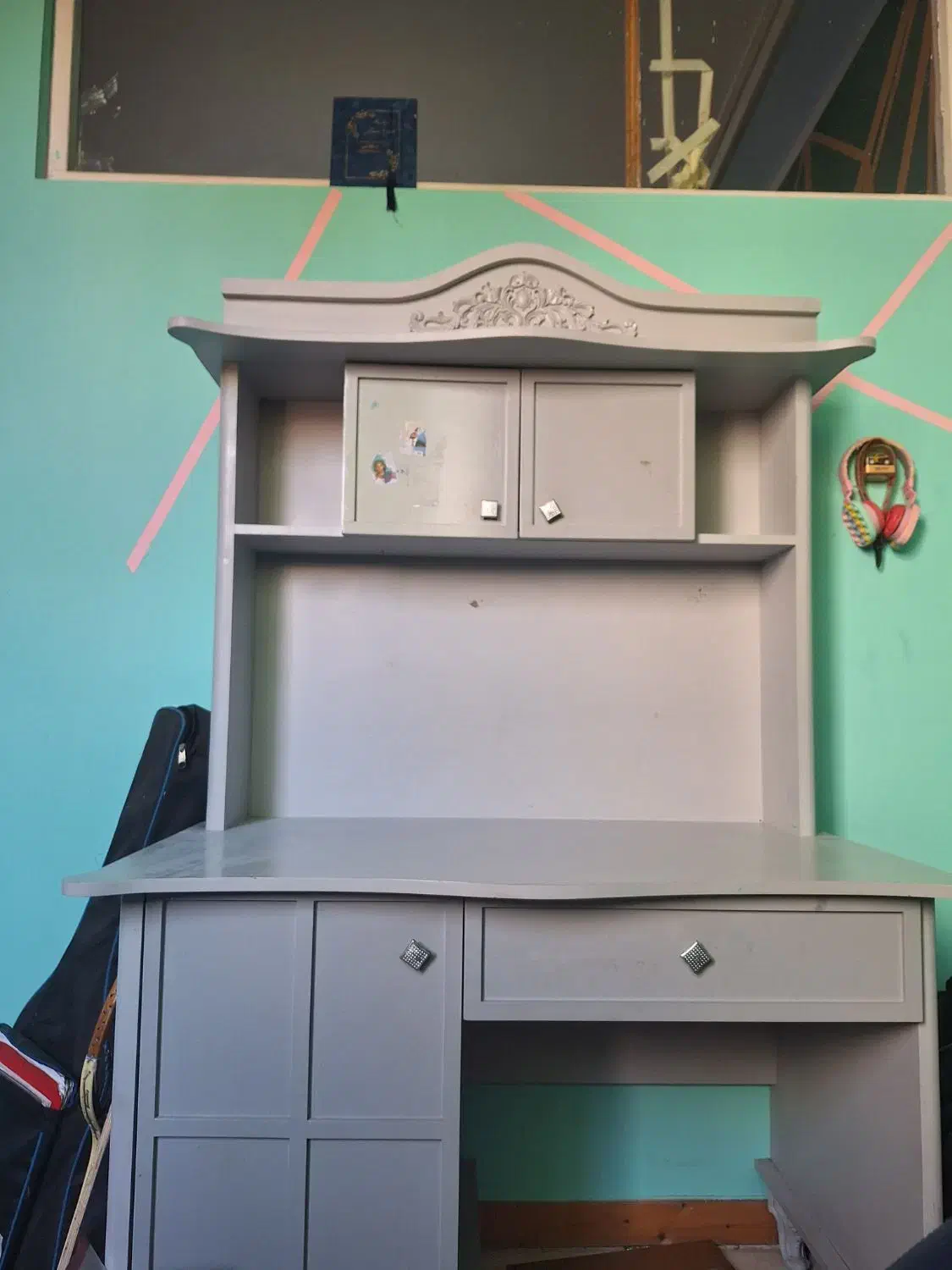 میز تحریر|میز تحریر و کامپیوتر|رشت, دباغیان|دیوار