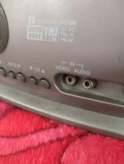 14اینچ شهاب|تلویزیون و پروژکتور|بروجرد, |دیوار