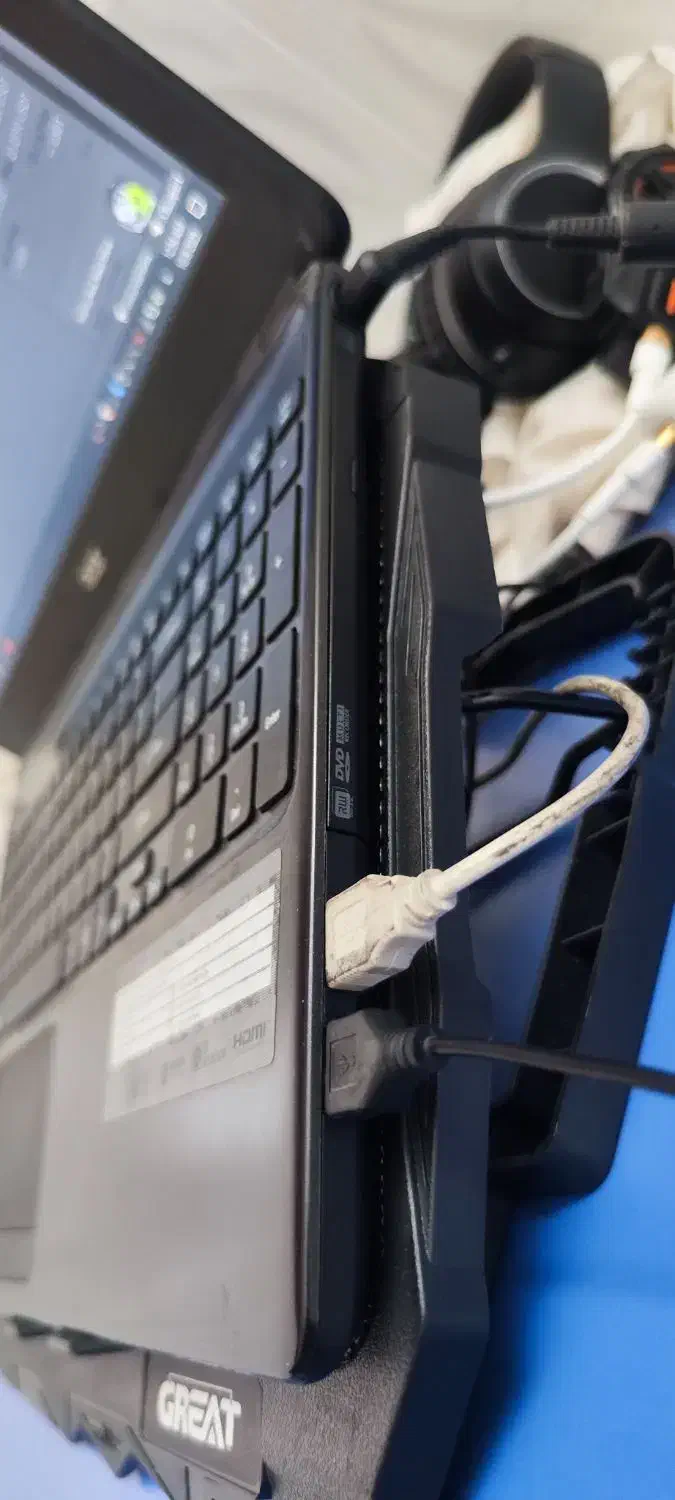 رایانه همراه|رایانه همراه|بروجن, |دیوار