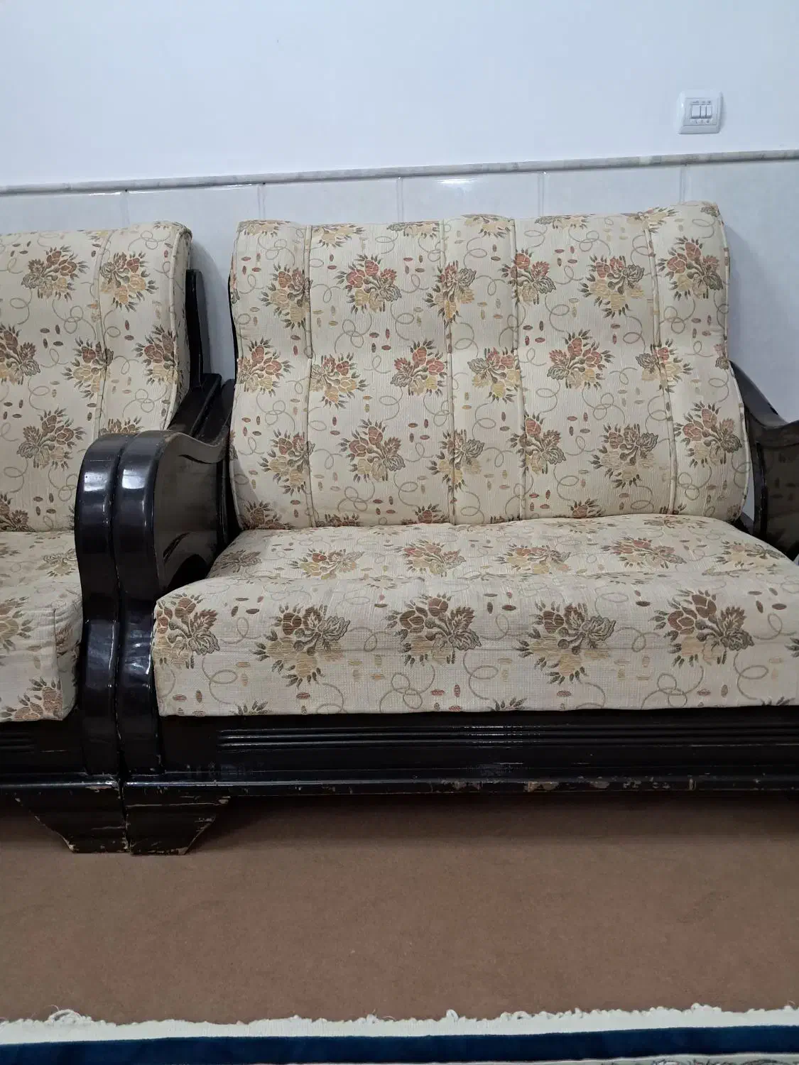 مبل|مبلمان خانگی و میز عسلی|قم, چهل درخت‎|دیوار