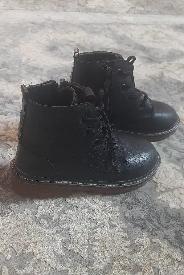 نیم بوت بچگانه..سایز۳۰|کفش و لباس بچه|اصفهان, فجر|دیوار