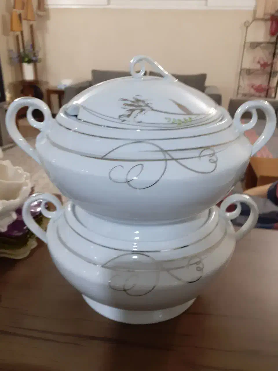 ظروف پرمصرف برای هرخانم خونه|ظروف سرو و پذیرایی|اصفهان, تیران|دیوار