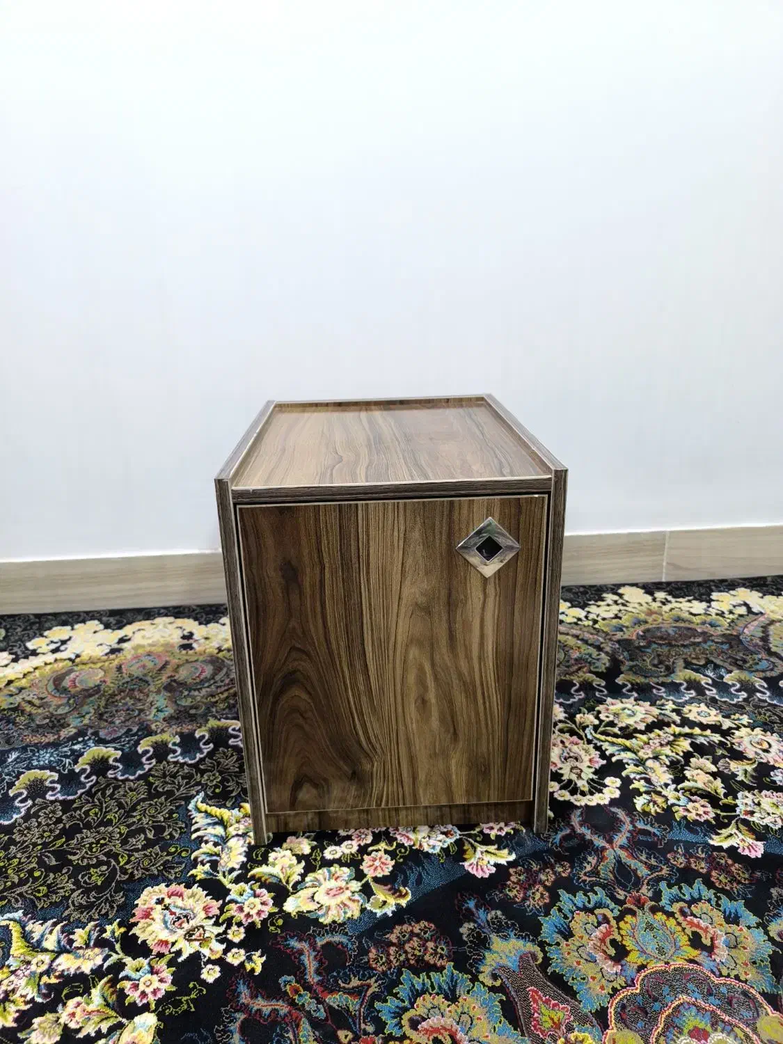 میز نقاشی ویک عدد کمد ۲ طبقه|میز تحریر و کامپیوتر|اصفهان, راه آهن|دیوار