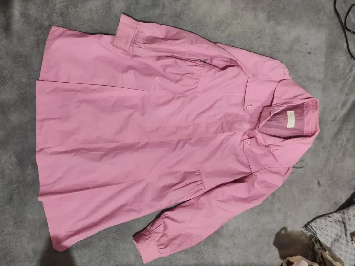 مانتو .پالتو.بارانی زنانه|لباس|رشت, یخسازی|دیوار