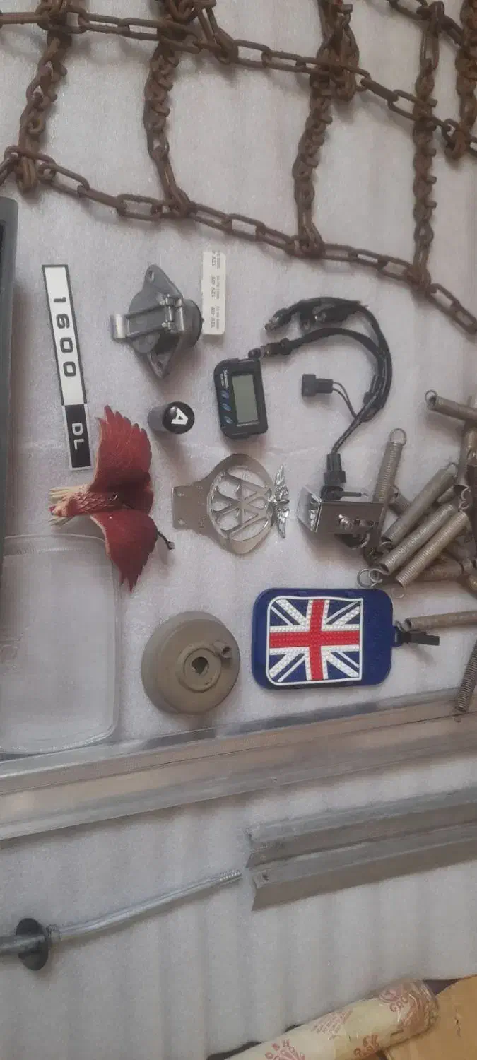 لوازم تعزینی پیکان|کلکسیون اشیاء عتیقه|قم, چهل درخت‎|دیوار