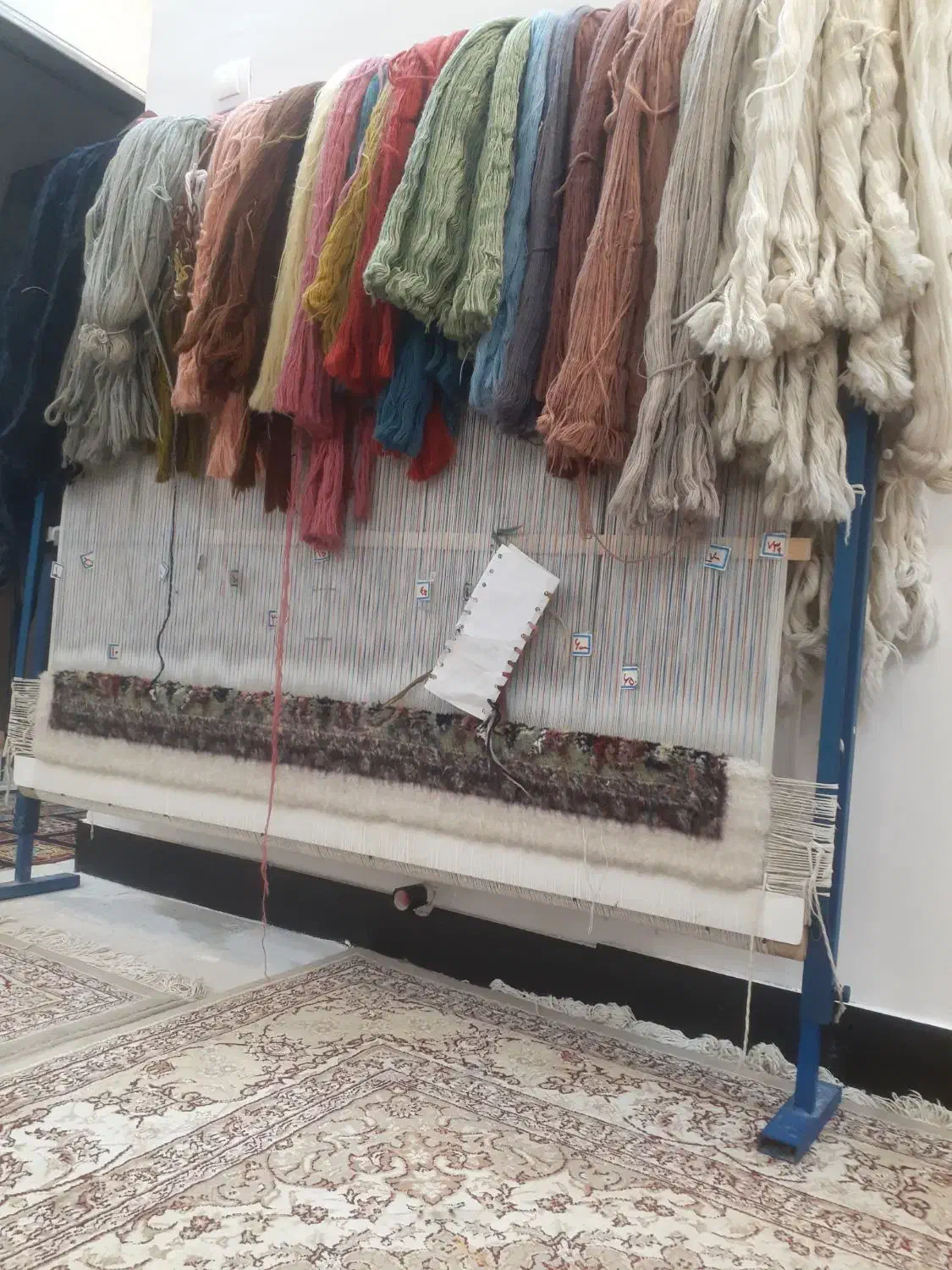 داره قالی|فرش|هشتگرد, فاز ۷ مهستان|دیوار