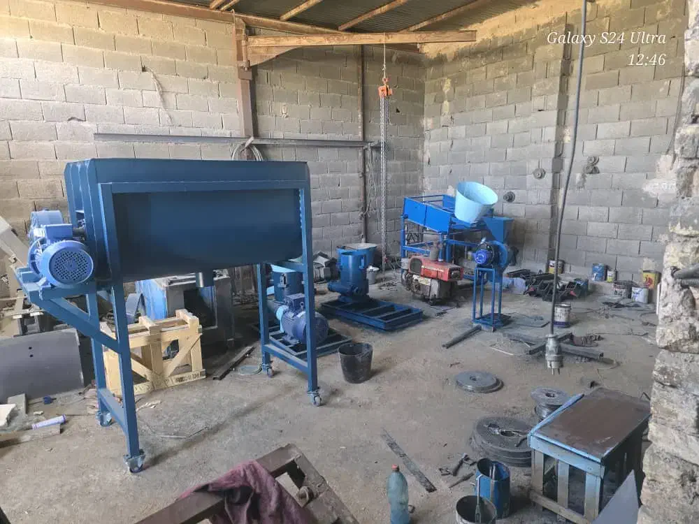 میکسر افقی مارپیچی ریبونی پودری|ماشین‌آلات صنعتی|اصفهان, طاحونه|دیوار