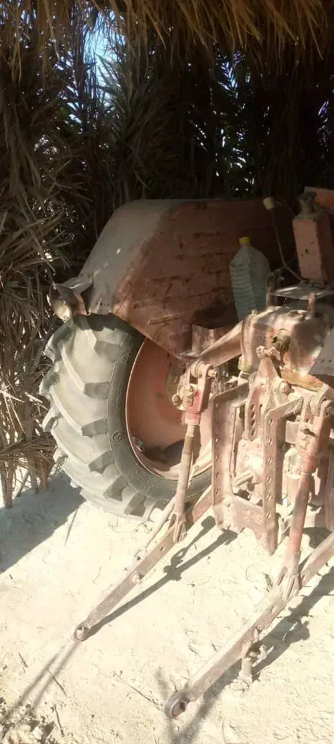 تراکتور رومانی|خودرو سنگین|تلنگ, |دیوار