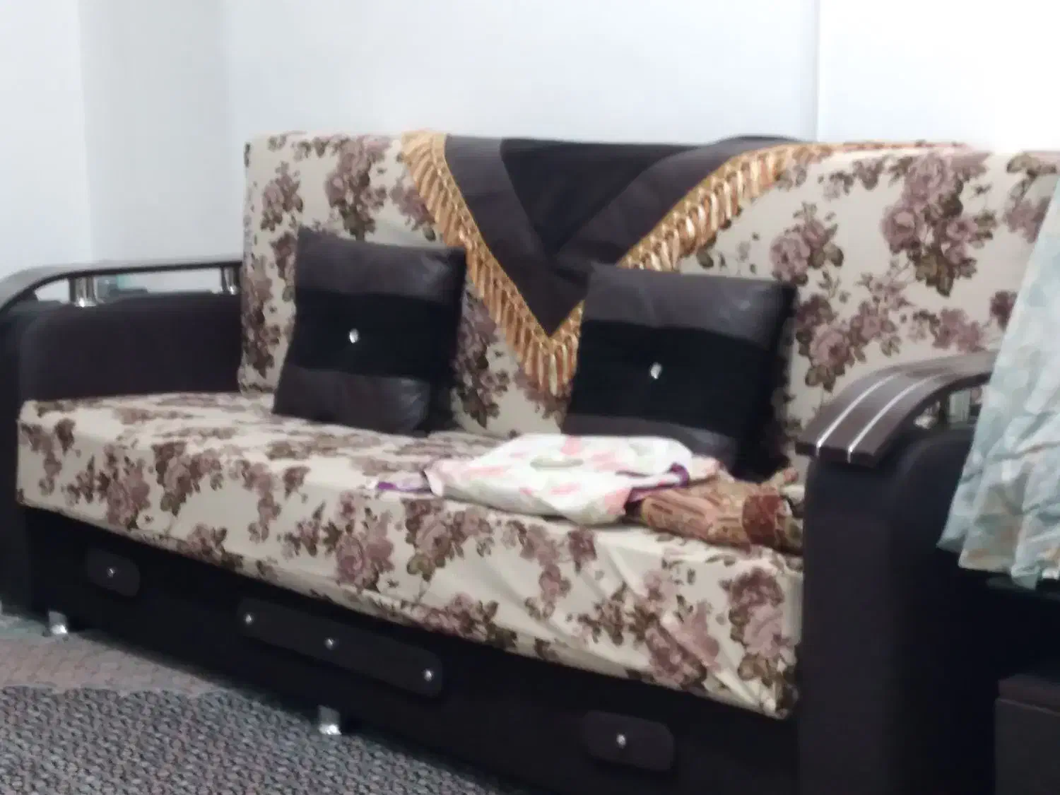 مبل راحتی|مبلمان خانگی و میز عسلی|خوی, |دیوار