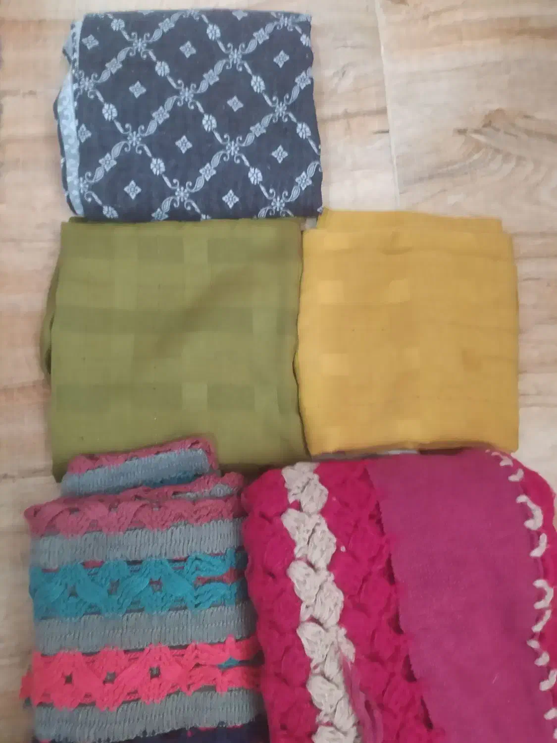 مانتو شال کیف|لباس|بندر انزلی, چهارفریضه|دیوار