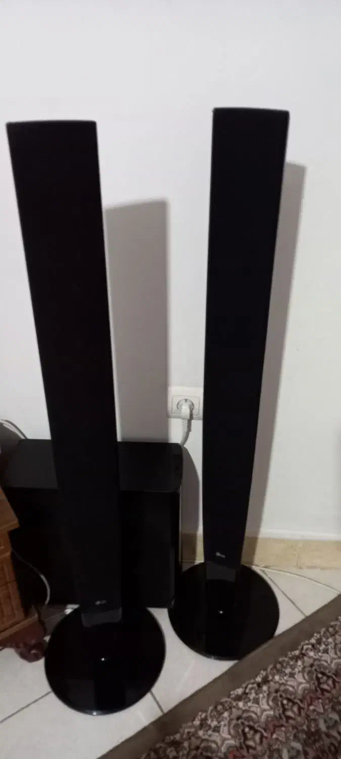 لوازم صوتی|سیستم صوتی خانگی|رباط‌کریم, رباط‌کریم|دیوار