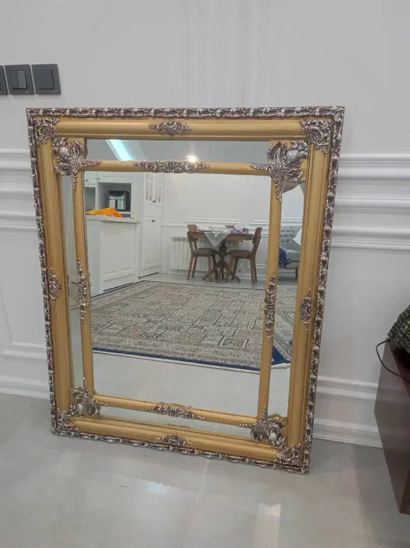 اینه|آینه|مشهد, شهید رضوی|دیوار