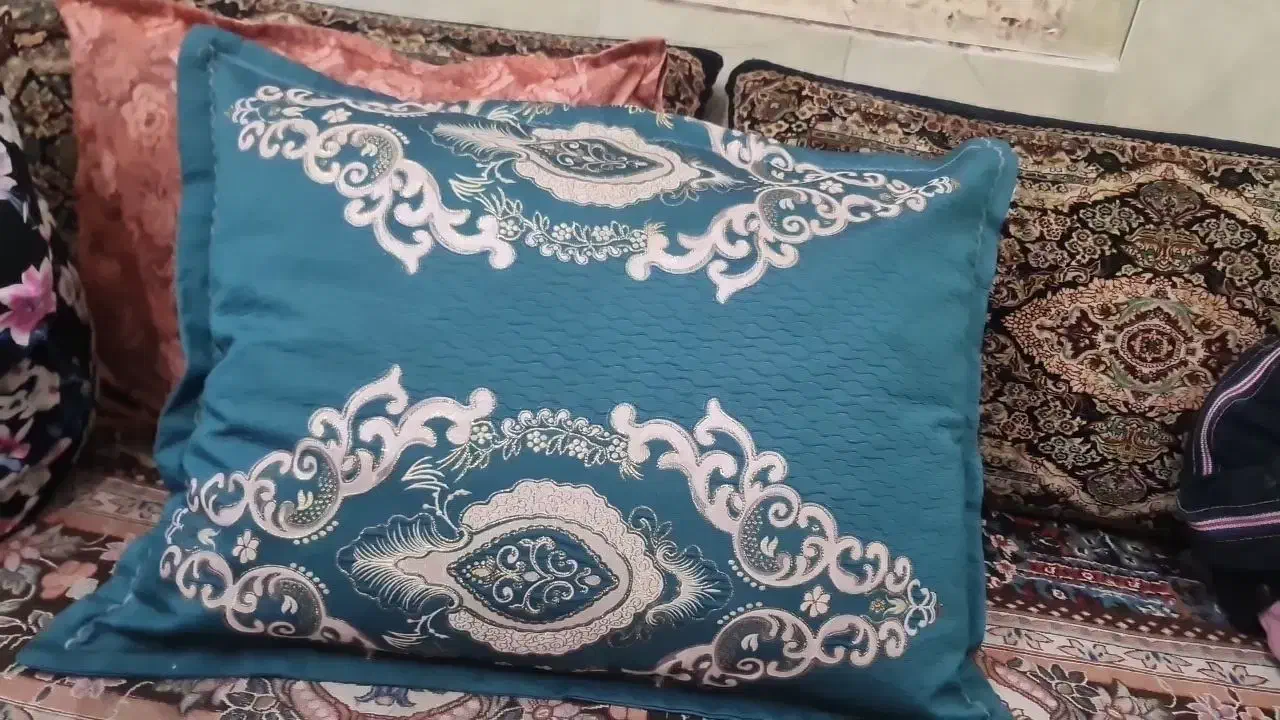 پشتی|پشتی|تایباد, |دیوار